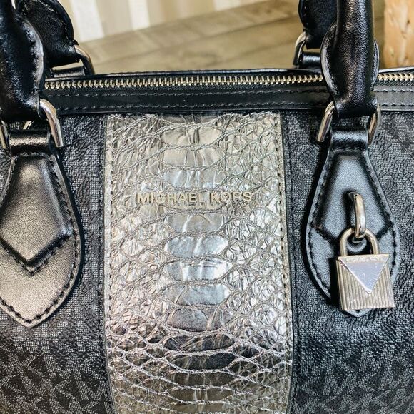 Michael Kors Grayson Large Convertible Satchel Bag Black/Silver - Picture 2 of 9